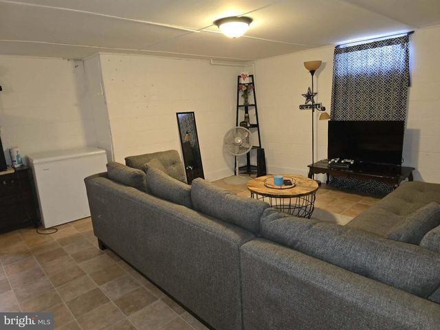 196 SELMA RD, Orange, VA 22960