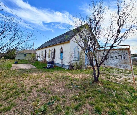 509 Amistad Street, Sonora, TX 76950