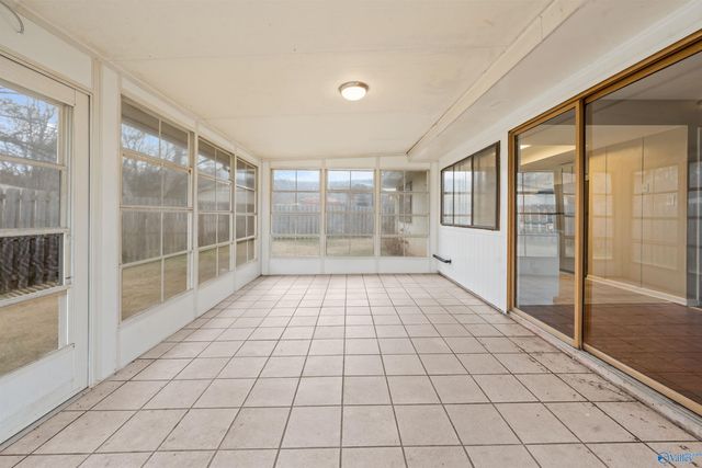 1913 Waxleaf Green SE, Huntsville, AL 35803