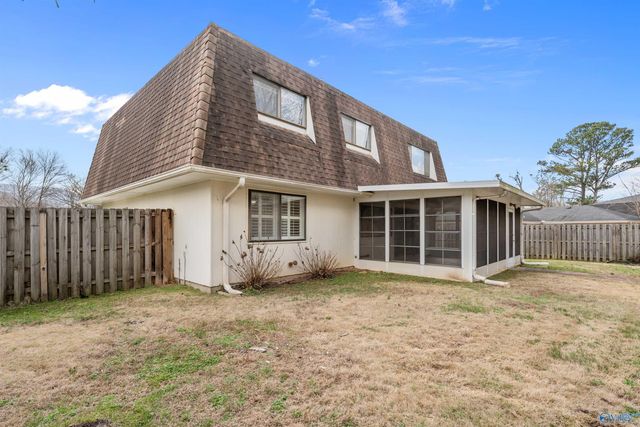 1913 Waxleaf Green SE, Huntsville, AL 35803