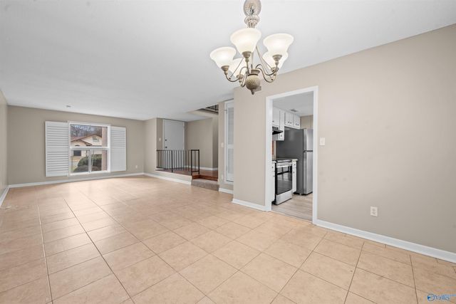 1913 Waxleaf Green SE, Huntsville, AL 35803