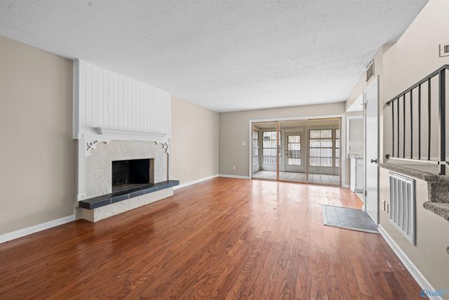 1913 Waxleaf Green SE, Huntsville, AL 35803