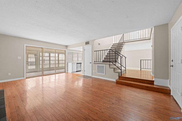 1913 Waxleaf Green SE, Huntsville, AL 35803