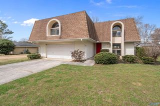 1913 Waxleaf Green SE, Huntsville, AL 35803