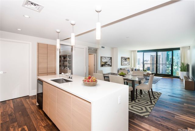 1108 Auahi Street 1702, Honolulu, HI 96814