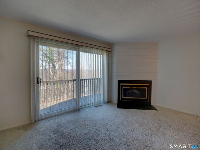 412 Pilgrim Harbor 412, Wallingford, CT 06492