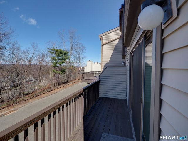 412 Pilgrim Harbor 412, Wallingford, CT 06492