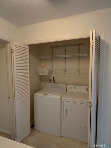 412 Pilgrim Harbor 412, Wallingford, CT 06492