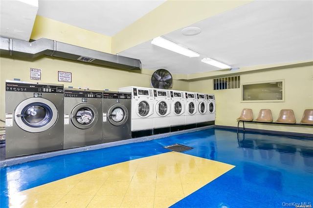 13915 83rd Avenue 233, Briarwood, NY 11435