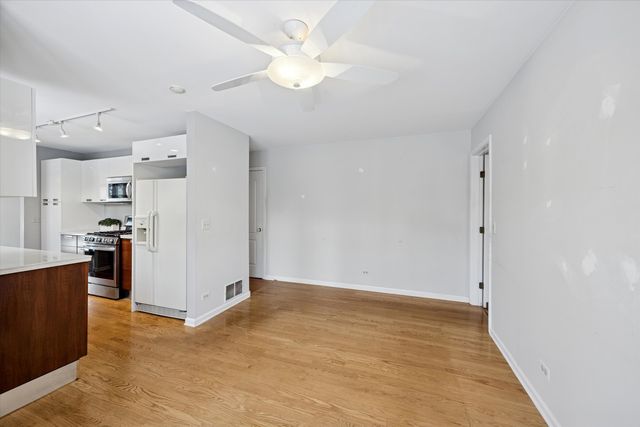 1013 Torrey Pines Court 1013, Darien, IL 60561