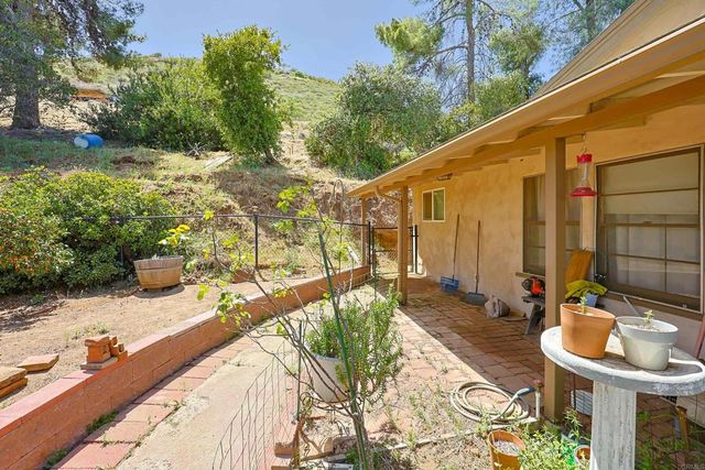 11825 Taia, Lakeside, CA 92040