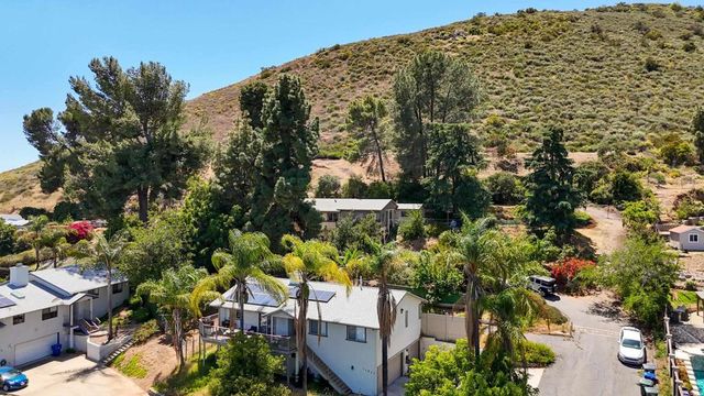 11825 Taia, Lakeside, CA 92040