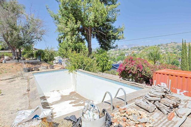 11825 Taia, Lakeside, CA 92040