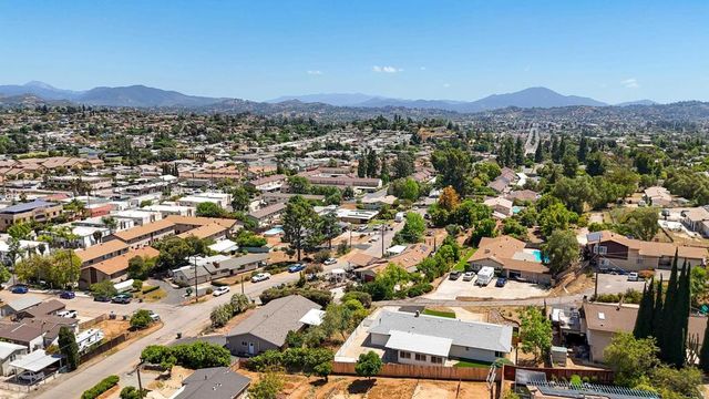 11825 Taia, Lakeside, CA 92040