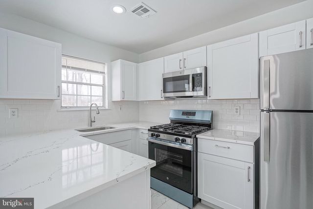 189 CROSSINGS WAY, Lindenwold, NJ 08021