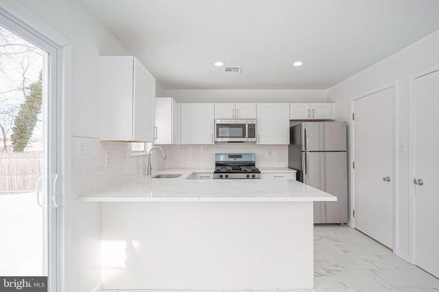 189 CROSSINGS WAY, Lindenwold, NJ 08021