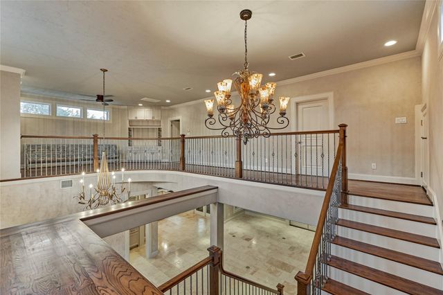 3 Edgewood Drive W, Montgomery, TX 77356