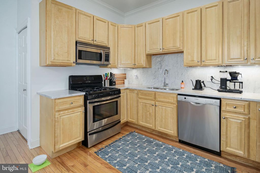 1903-05 GREEN ST #9, Philadelphia, PA 19130