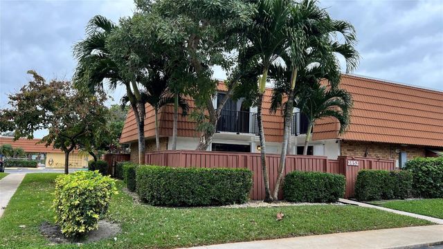 2852 Waterford Drive 2852, Deerfield Beach, FL 33442