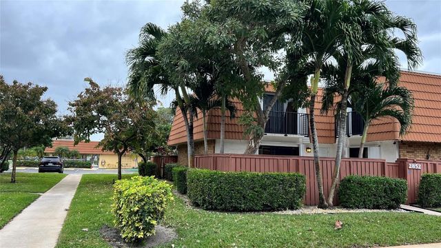 2852 Waterford Drive 2852, Deerfield Beach, FL 33442
