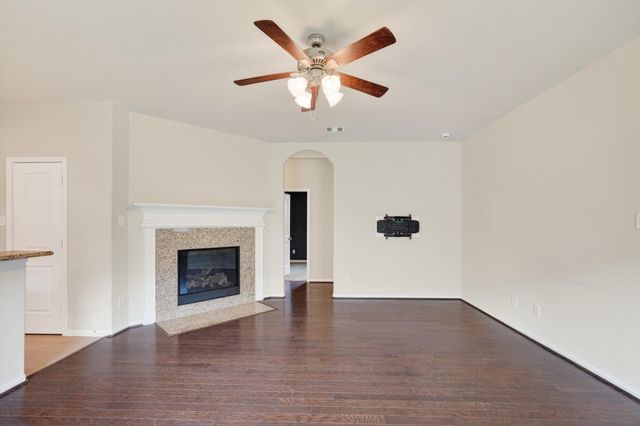 12027 Rockridge Falls Drive, Tomball, TX 77375