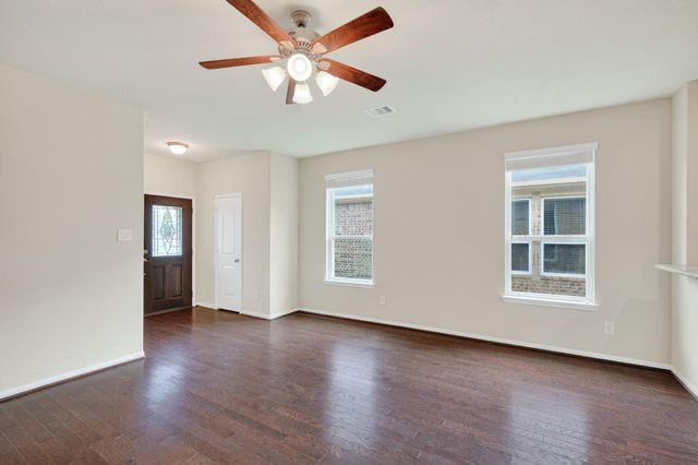 12027 Rockridge Falls Drive, Tomball, TX 77375