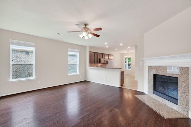 12027 Rockridge Falls Drive, Tomball, TX 77375