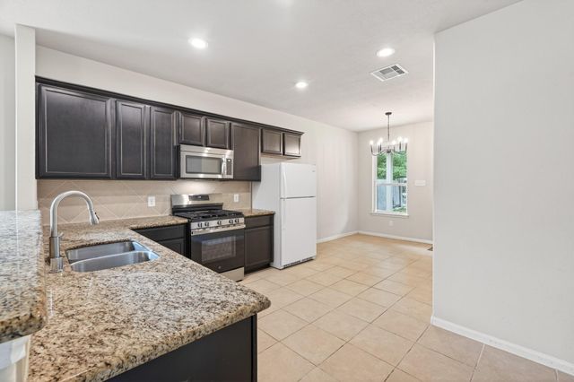 12027 Rockridge Falls Drive, Tomball, TX 77375