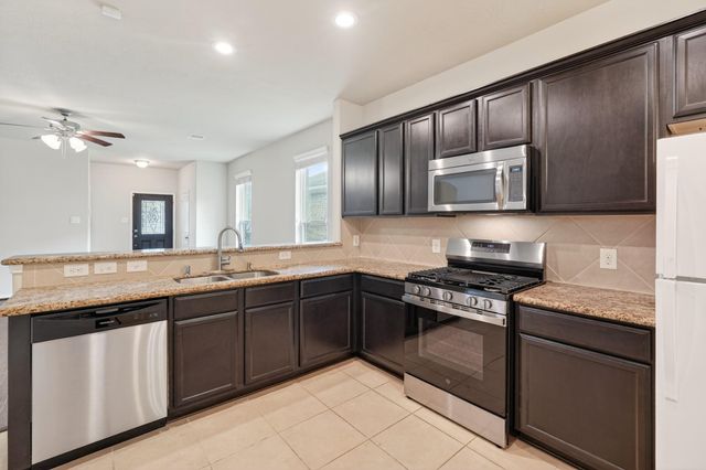 12027 Rockridge Falls Drive, Tomball, TX 77375