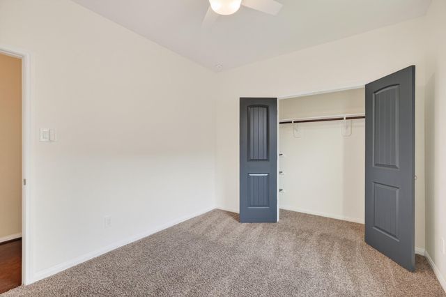 12027 Rockridge Falls Drive, Tomball, TX 77375