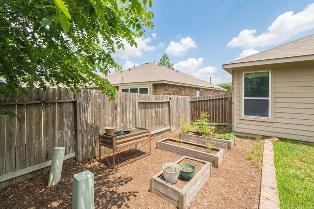 12027 Rockridge Falls Drive, Tomball, TX 77375