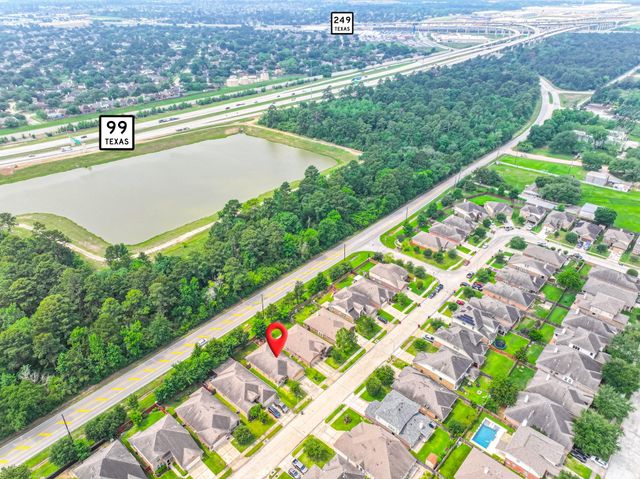 12027 Rockridge Falls Drive, Tomball, TX 77375