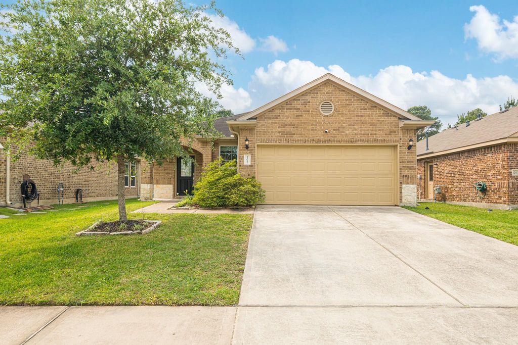 12027 Rockridge Falls Drive, Tomball, TX 77375