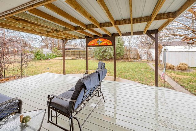 1010 Manor Rd, Salina, KS 67401