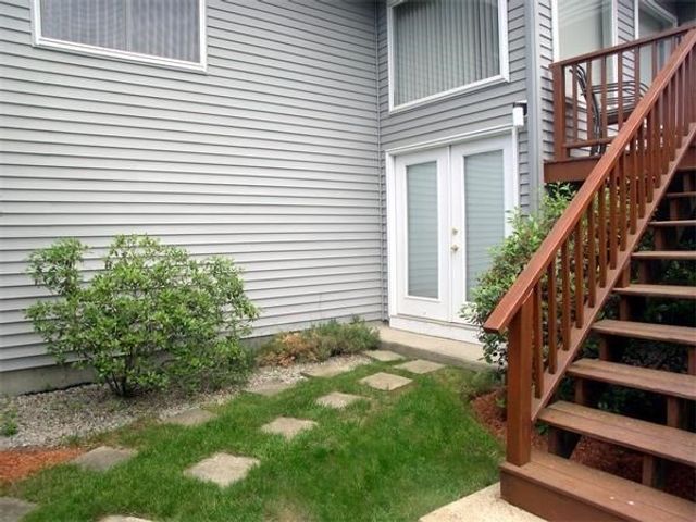 421 Captain Eames Cir 421, Ashland, MA 01721