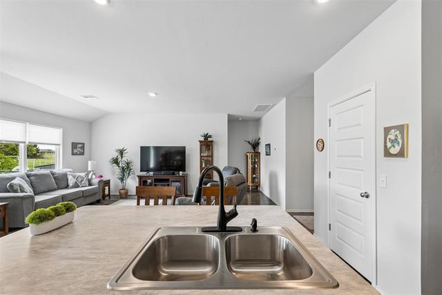 1411 Claire Court, Shawnee, OK 74804