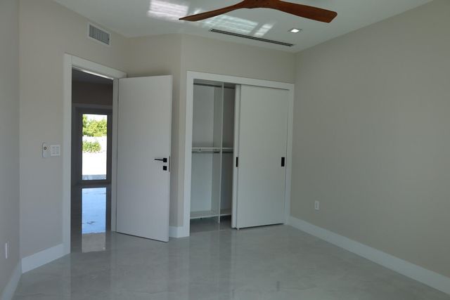 115 Azalea Street, Plantation Key, FL 33070