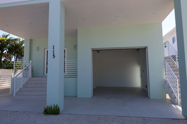 115 Azalea Street, Plantation Key, FL 33070