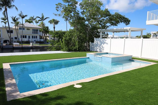 115 Azalea Street, Plantation Key, FL 33070