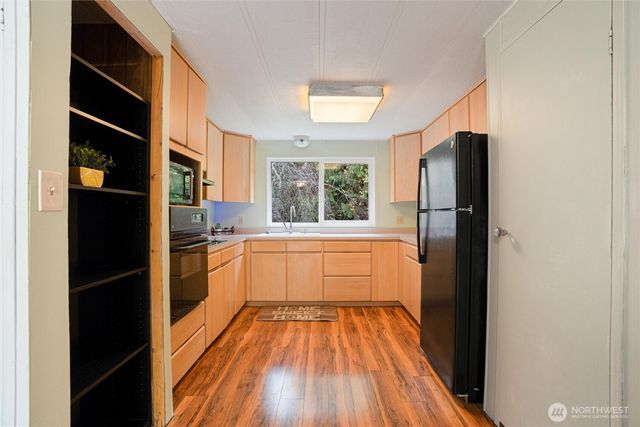 1916 Key Peninsula Highway NW, Lakebay, WA 98349