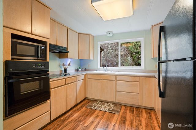 1916 Key Peninsula Highway NW, Lakebay, WA 98349