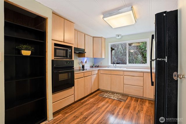 1916 Key Peninsula Highway NW, Lakebay, WA 98349