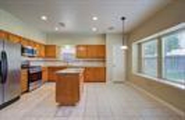 16419 Dawncrest Way, Sugar Land, TX 77498