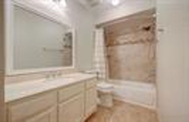 16419 Dawncrest Way, Sugar Land, TX 77498