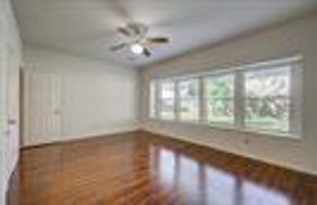 16419 Dawncrest Way, Sugar Land, TX 77498