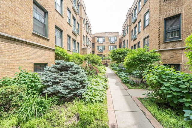 7025.5 N Sheridan Road G, Chicago, IL 60626