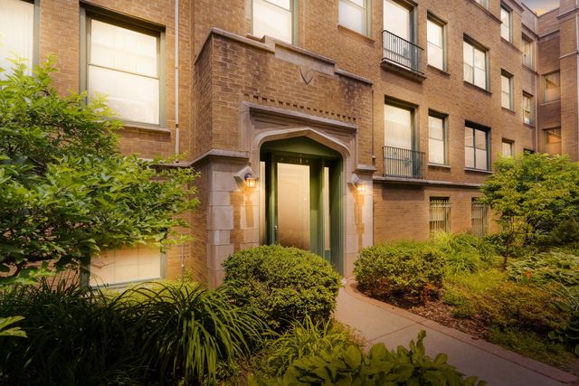7025.5 N Sheridan Road G, Chicago, IL 60626