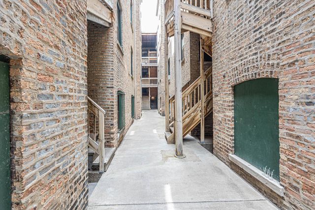 7025.5 N Sheridan Road G, Chicago, IL 60626