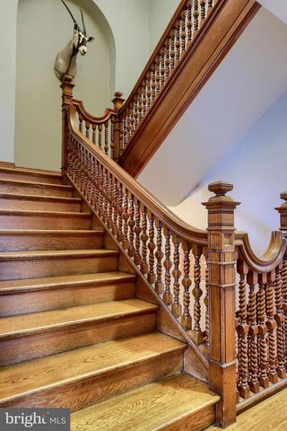 4 S 4TH ST, Lebanon, PA 17042