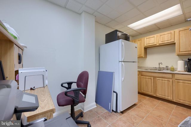 4 S 4TH ST, Lebanon, PA 17042